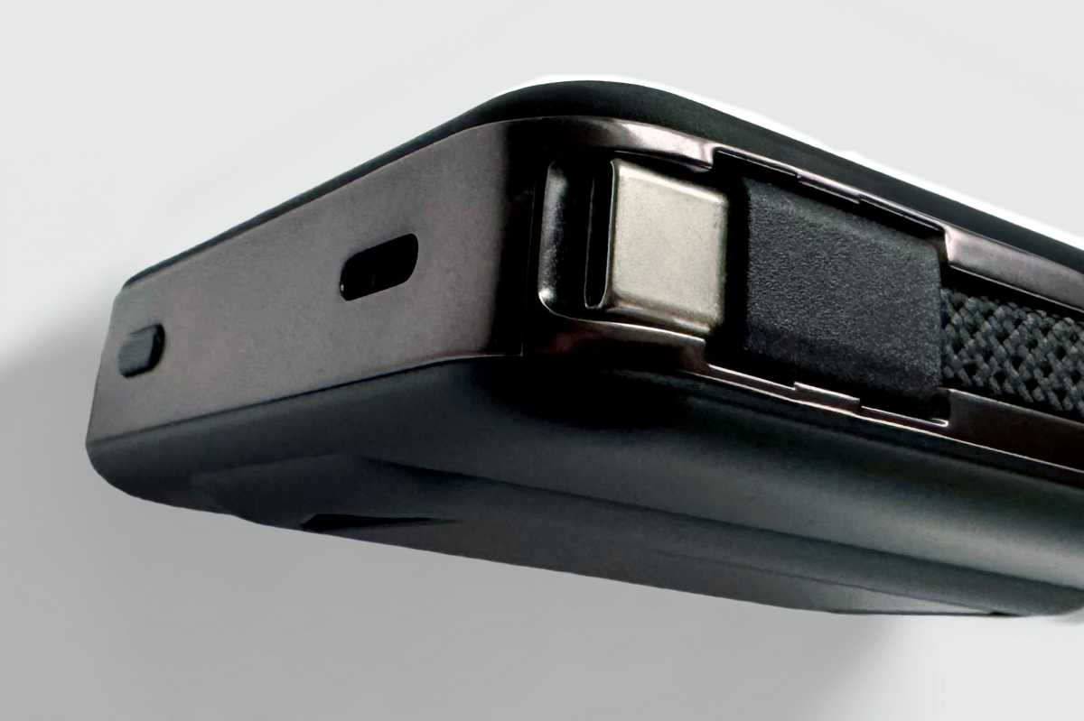 Kuxiu S3 25W Power Bank detached cable tidy