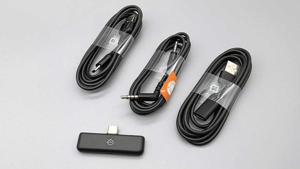 Lieferumfang der Steelseries Arctis Nova 7 Gen 2