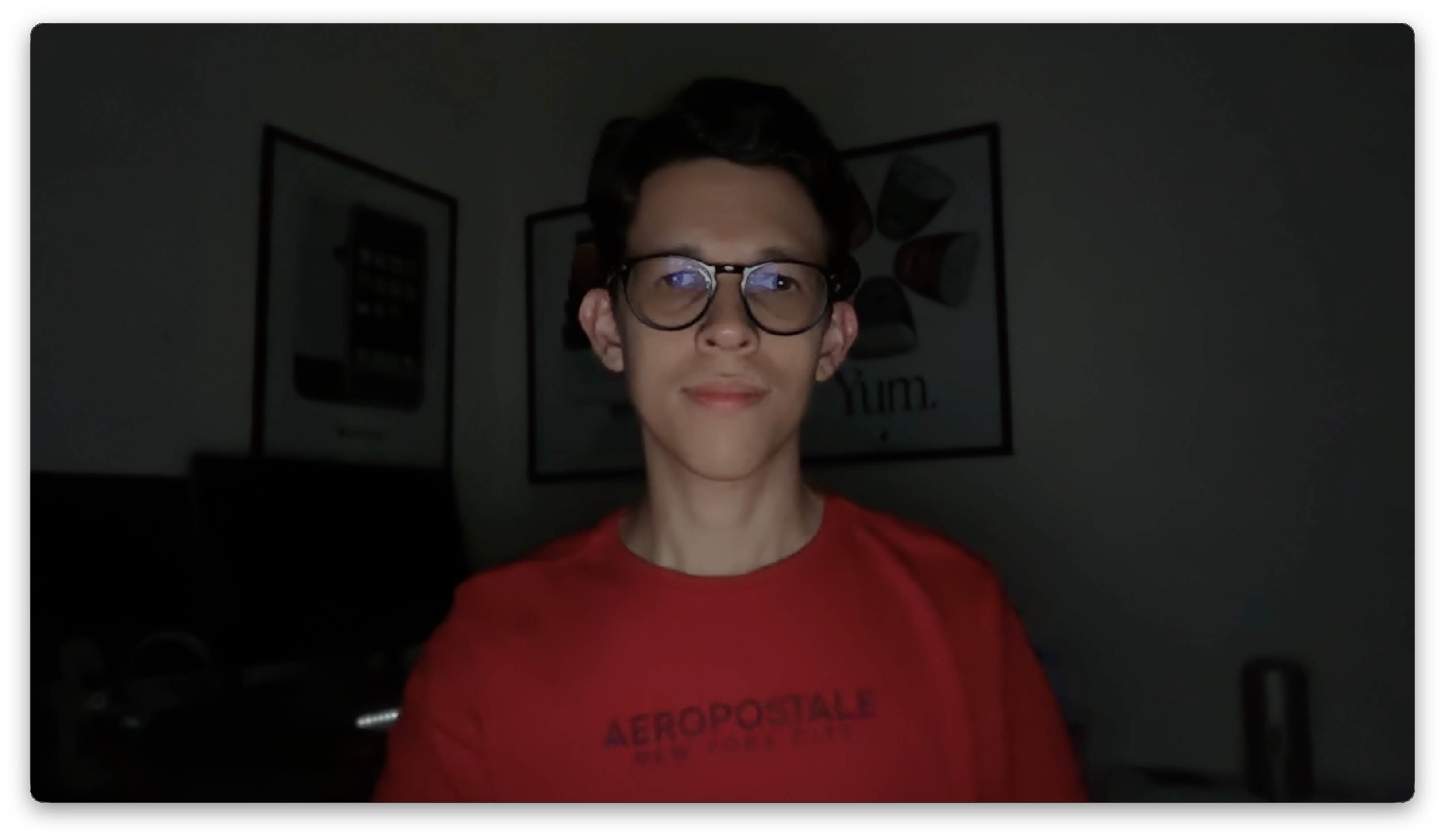 See how well macOS 26.2 Tahoe’s new ‘Edge Light’ works in the dark