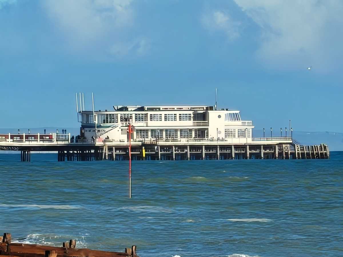 OnePlus 15 camera sample 30x zoom