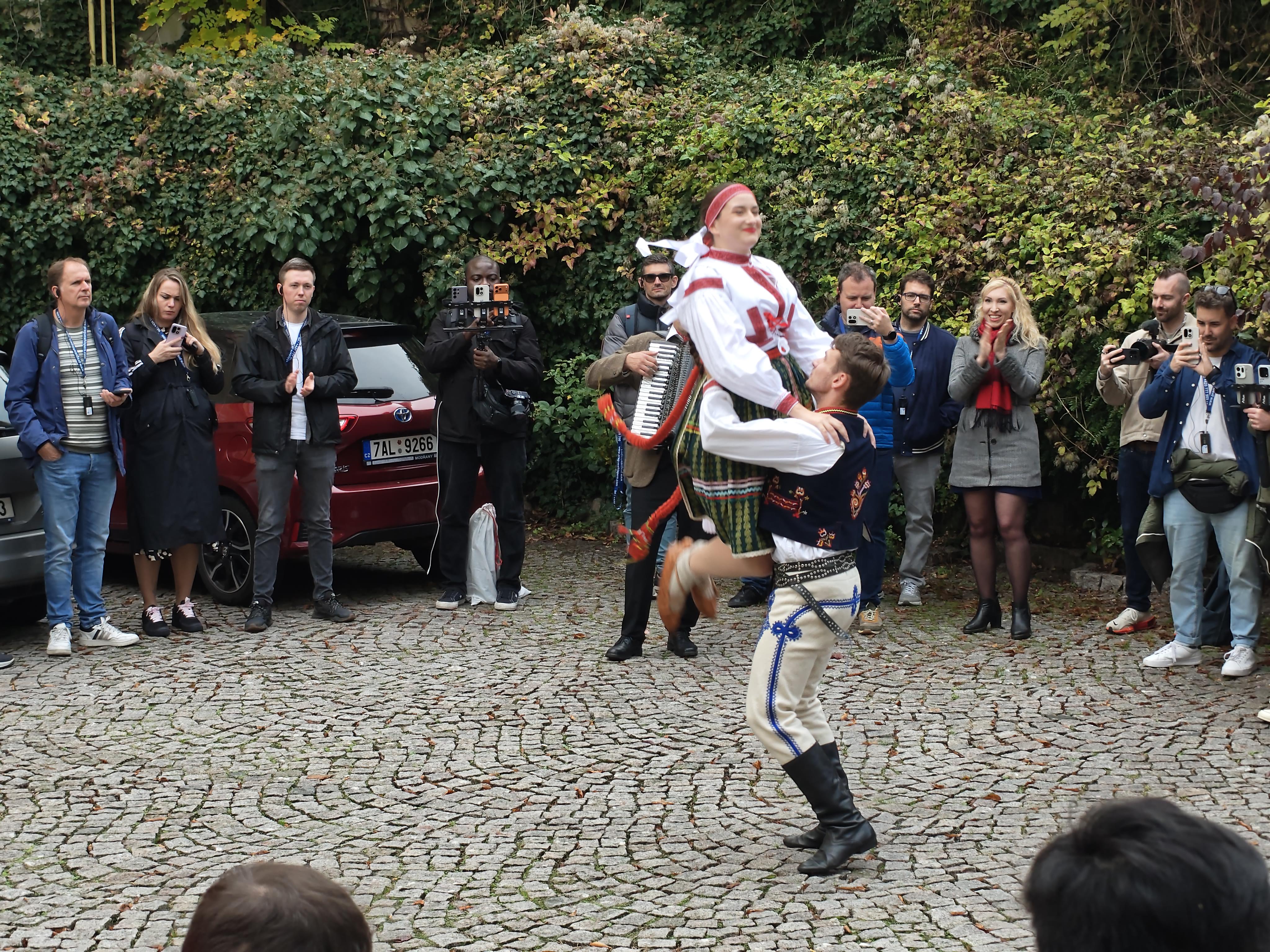 OnePlus 15 camera sample Classic Burst