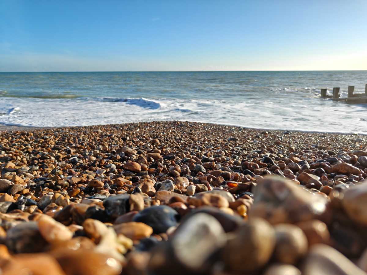 OnePlus 15 camera sample waves