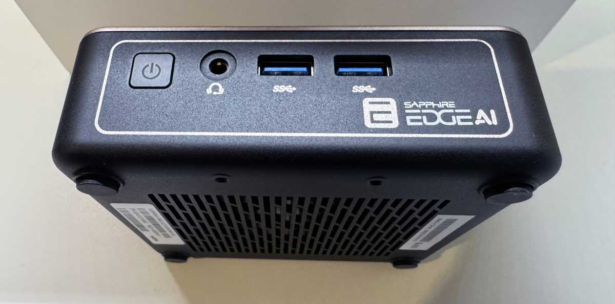 Test SAPPHIRE EDGE AI 370 - Frontansicht