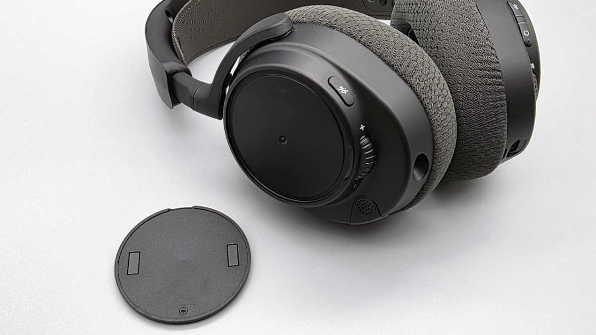 Wechselbare Abdeckungen bei den Steelseries Arctis Nova 7 Gen 2