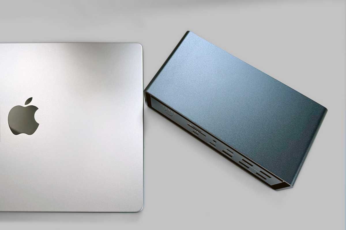 iVanky FusionDock Max 2 MacBook 1