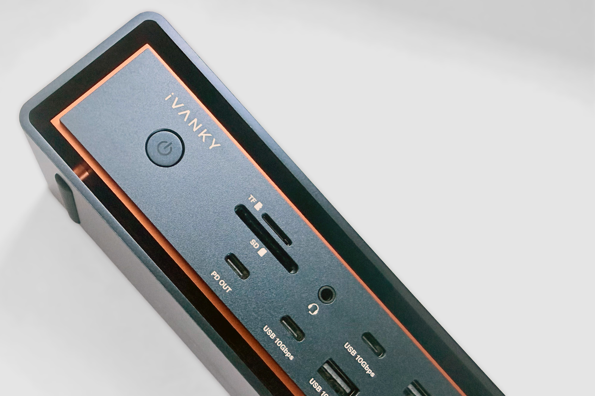 iVanky FusionDock Max 2 review: 23-port, 3x display pro warship of