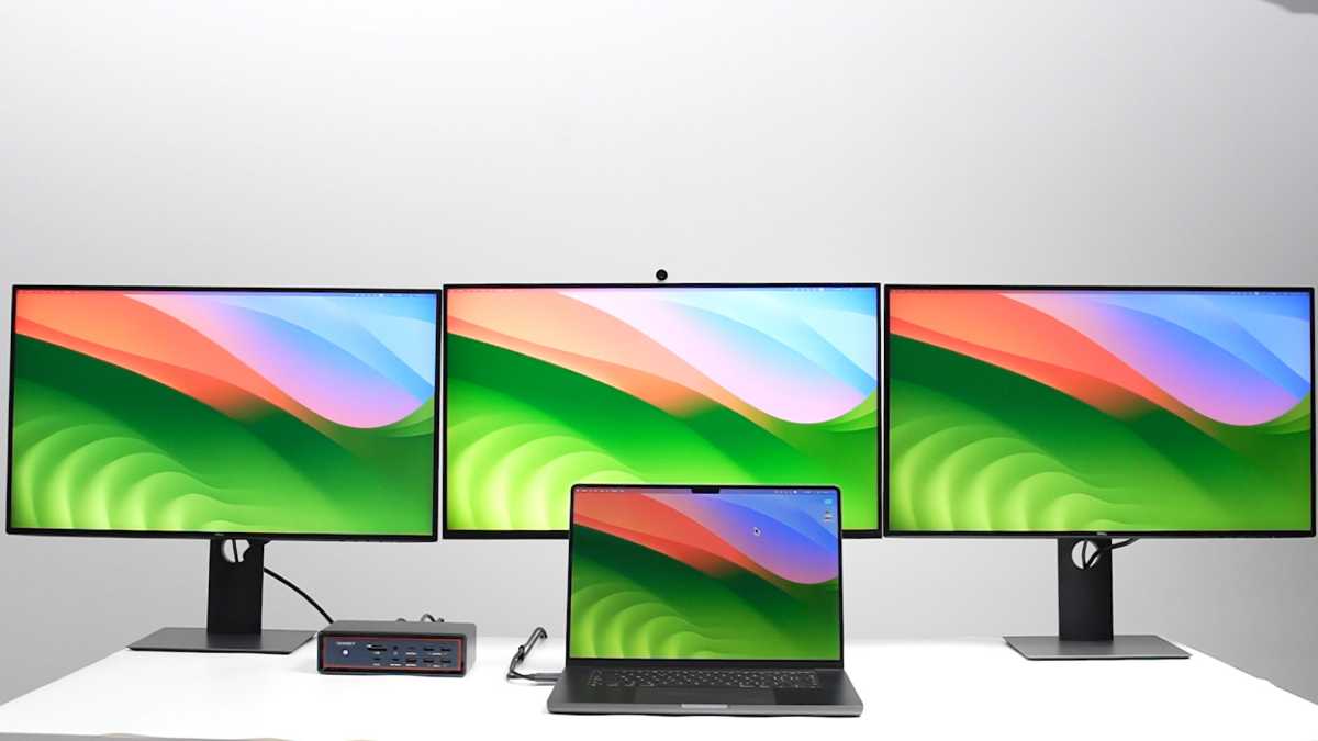 iVanky FusionDock Max 2 three displays Mac