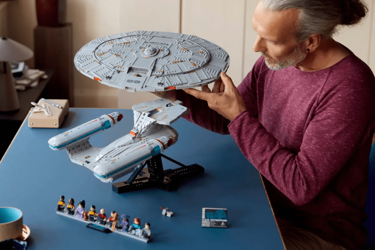Lego Star Trek Enterprise D saucer section