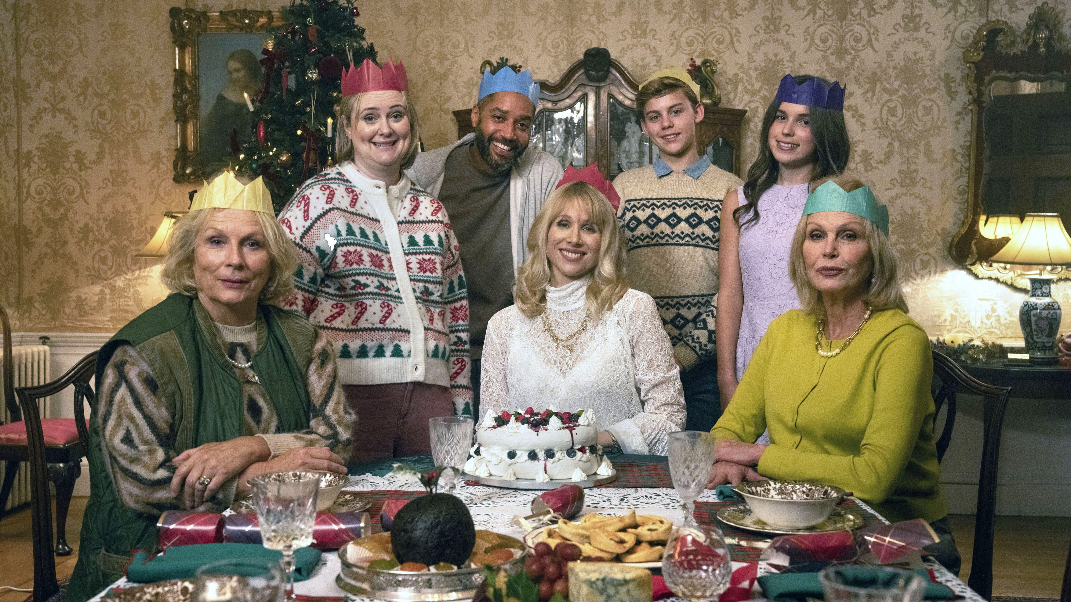 Amandaland Christmas Special - People: Aunt Joan (JENNIFER SAUNDERS), Anne (PHILIPPA DUNNE), Mal (SAMUEL ANDERSON), Amanda (LUCY PUNCH), Manus (ALEXANDER SHAW), Georgie (MILEY LOCKE), Felicity (JOANNA LUMLEY)