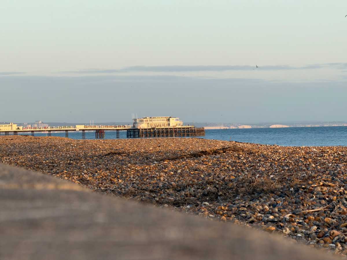 Apple iPhone 17 Pro camera sample pier 8x zoom