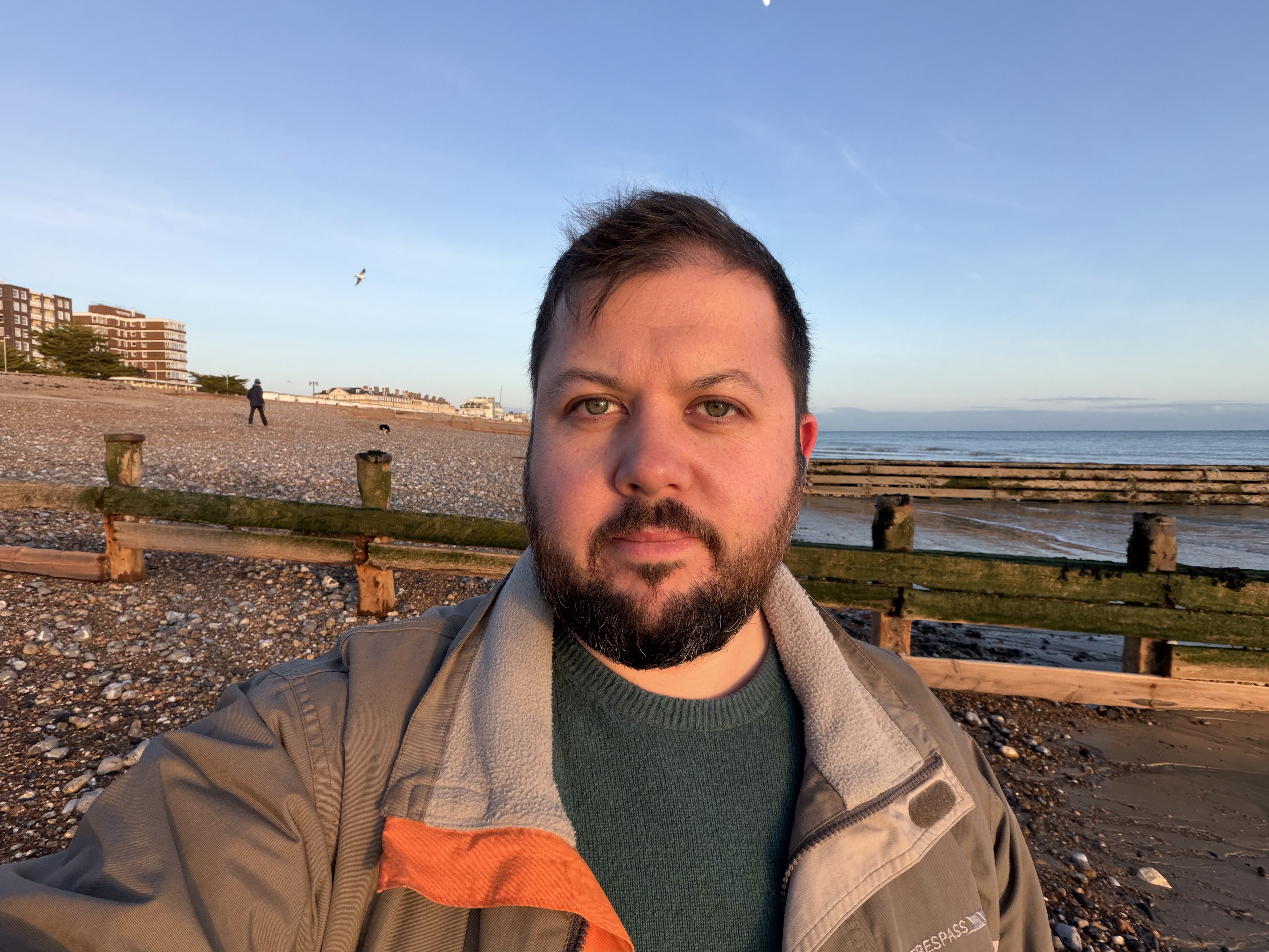 Apple iPhone 17 Pro camera sample selfie front camera