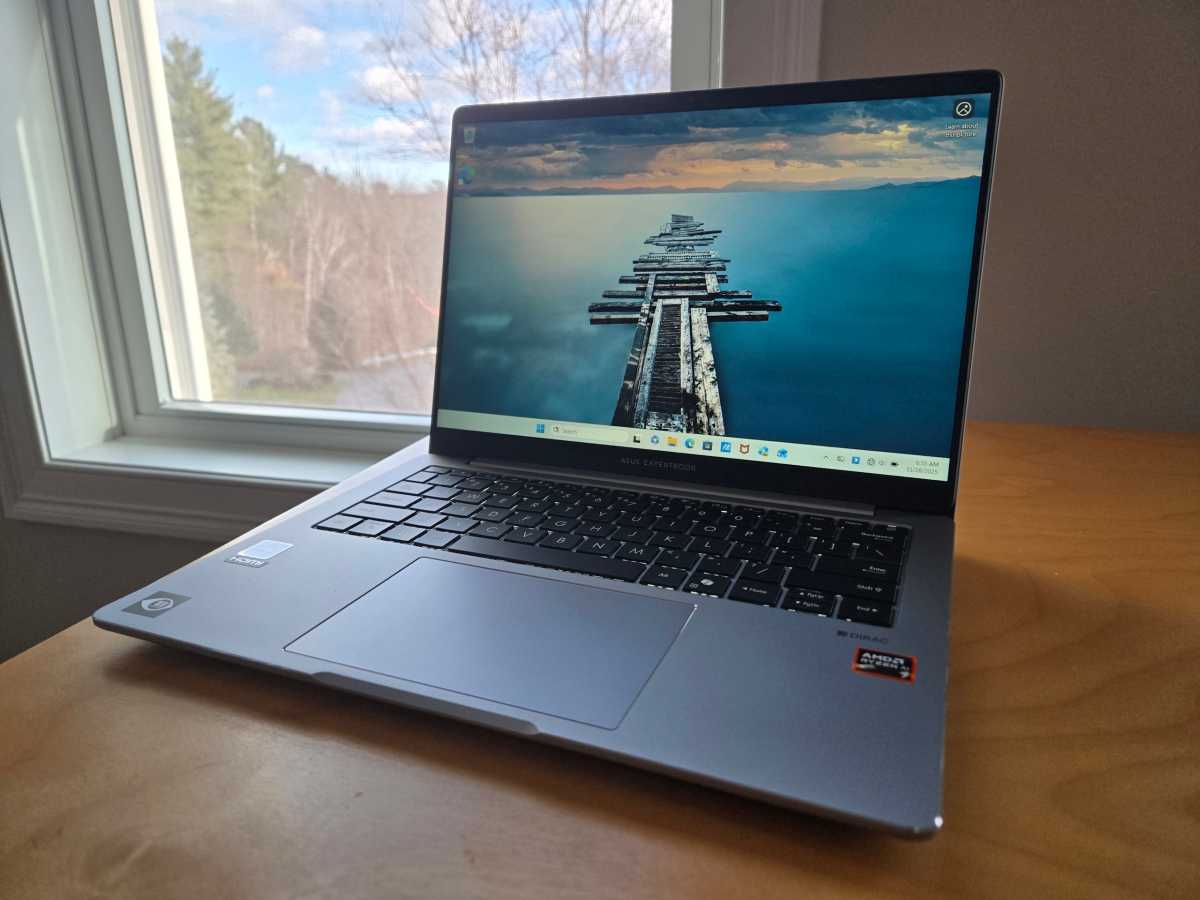 Asus ExpertBook P3 angled