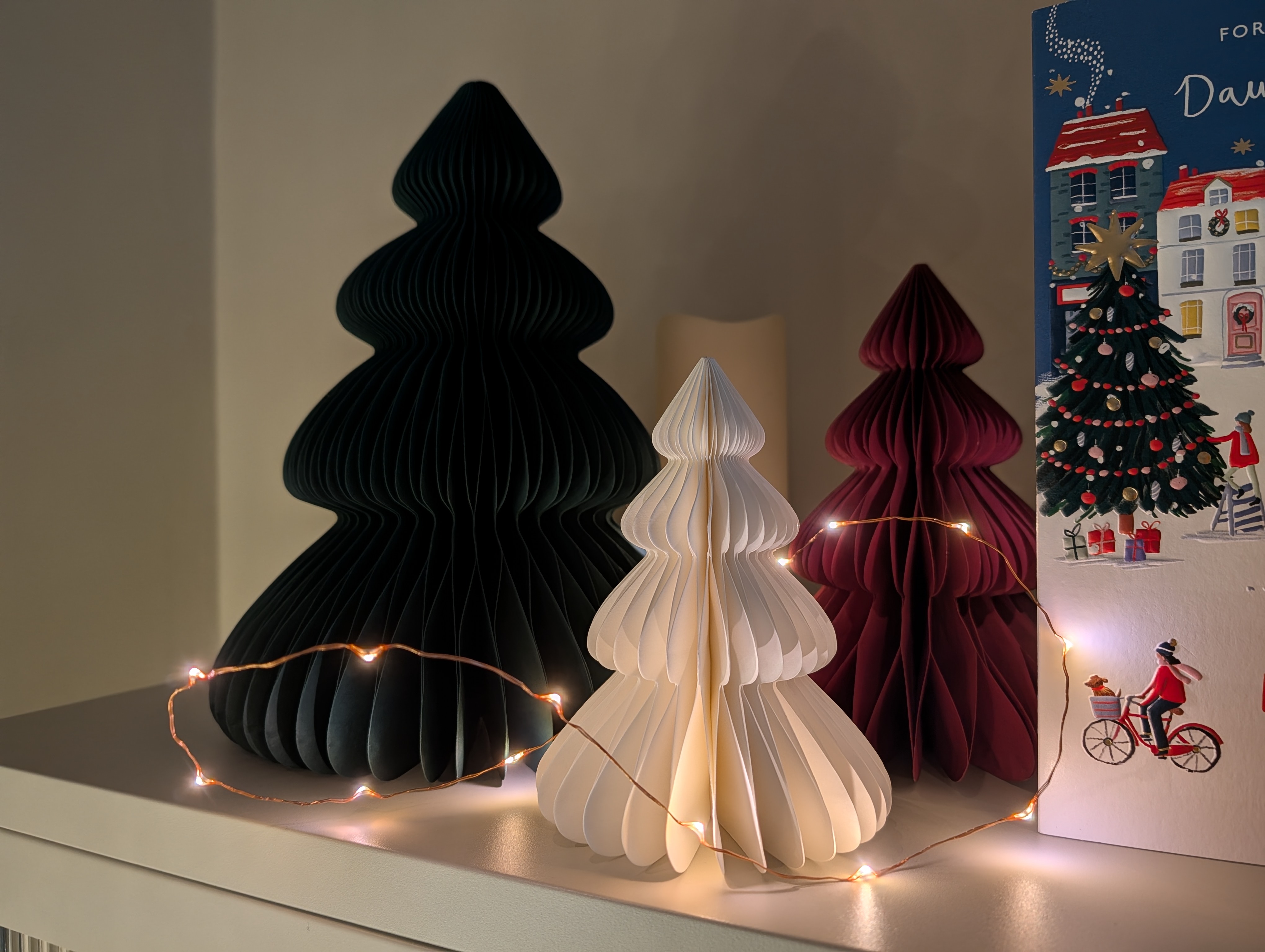 Google Pixel 10 Pro camera sample indoor ambient light