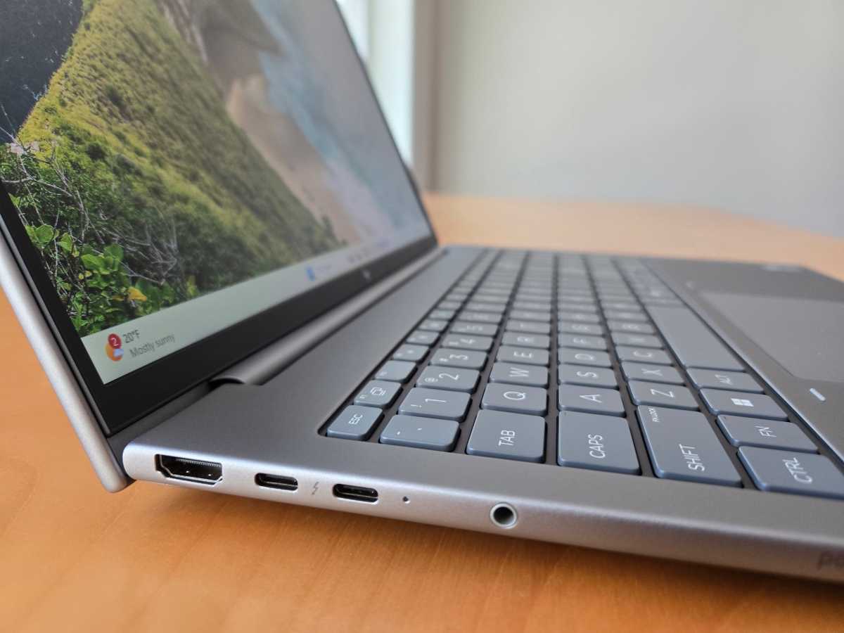 HP ZBook 8 G1i left side