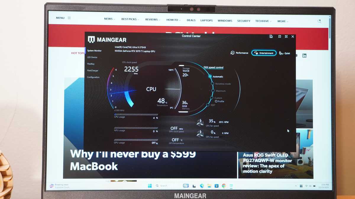 Maingear Super 16 display