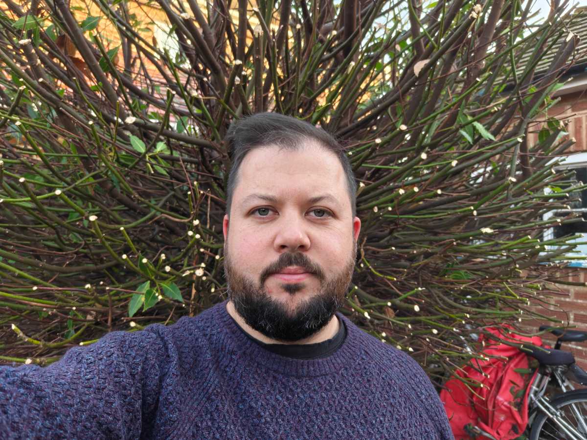 OnePlus 15R camera sample back main cam selfie