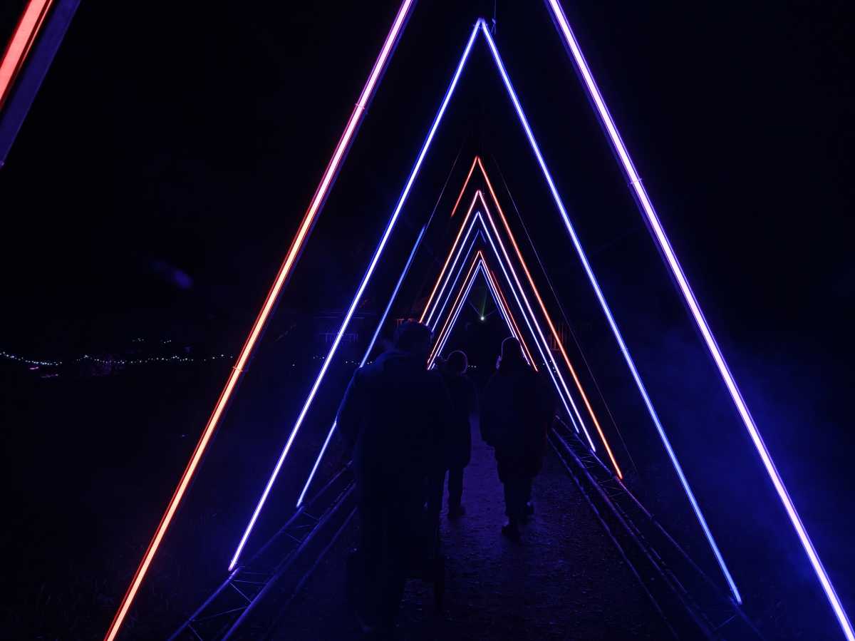 OnePlus 15R camera sample neon low light