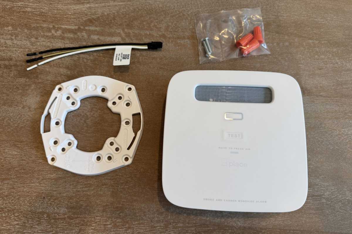 Place the smoke detector without packaging