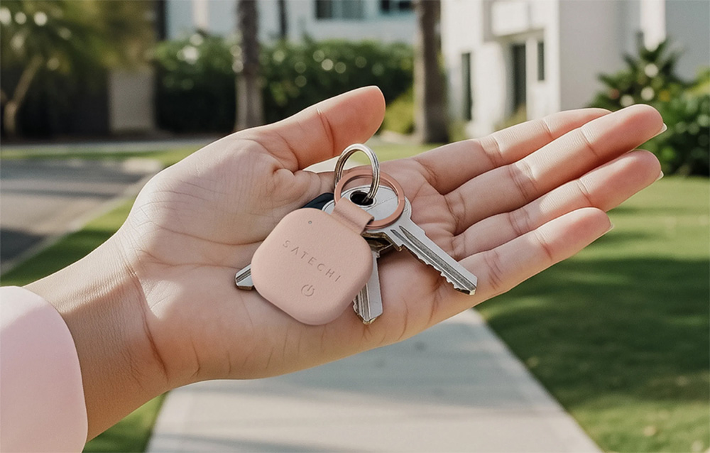 Satechi Vegan-Leather FindAll Keychain