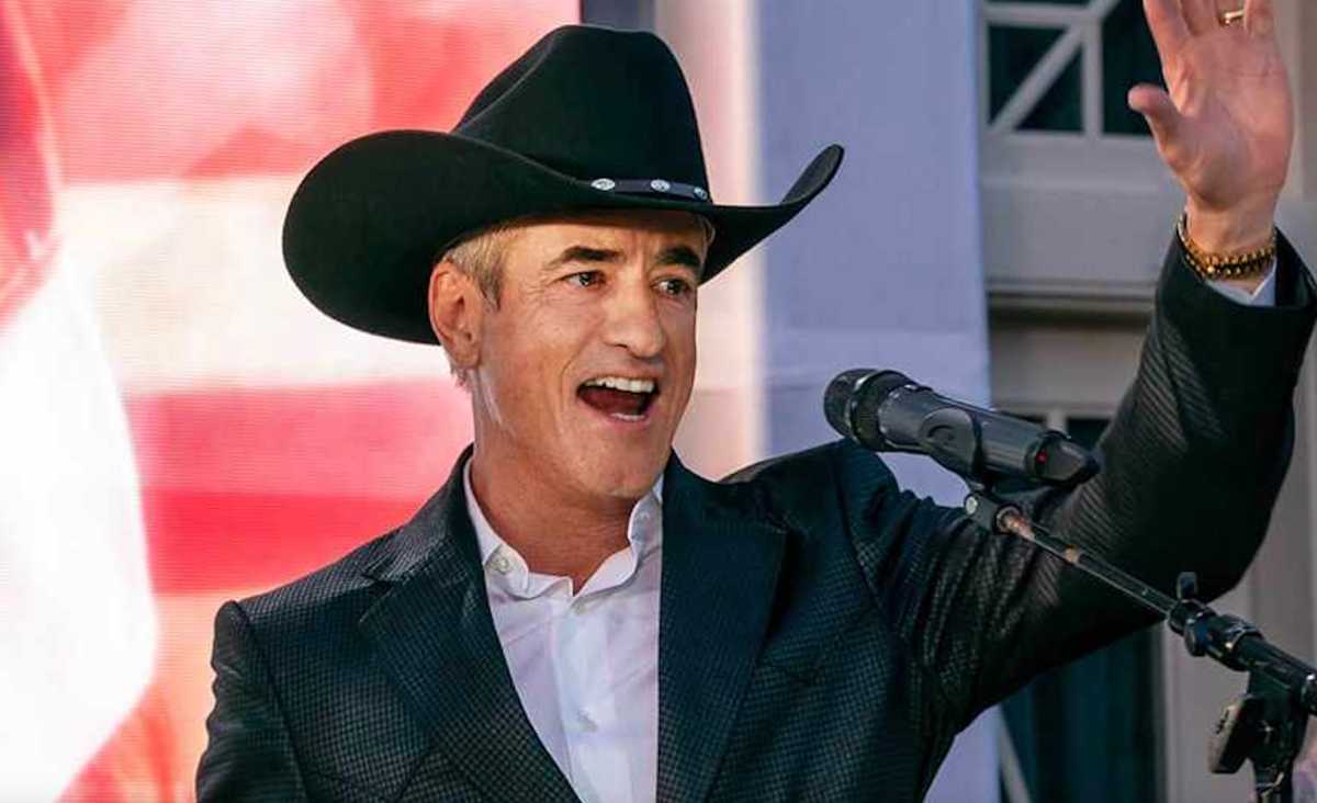 Dermot Mulroney in The Hunting Wives. ITVX