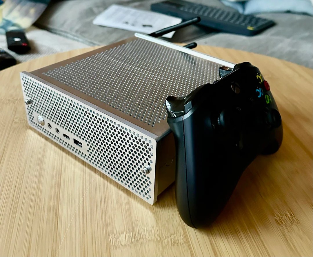 1.8L system built by u/Bjoes92 on r/SFFPC