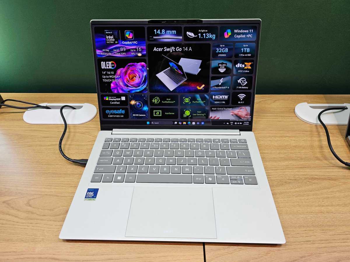 Acer Swift Go AI 