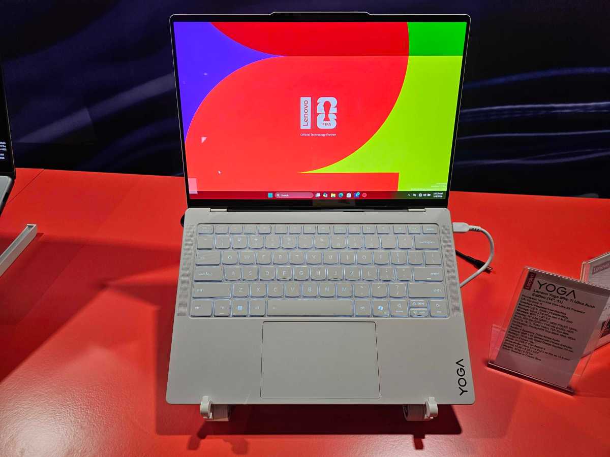 Lenovo Yoga Slim 7i Ultra Aura Edition