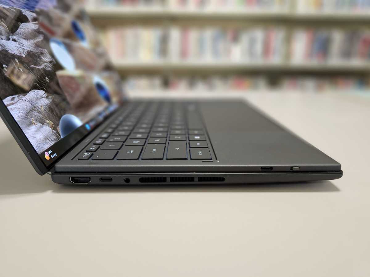 Asus ZenBook Duo Panther Lake left side