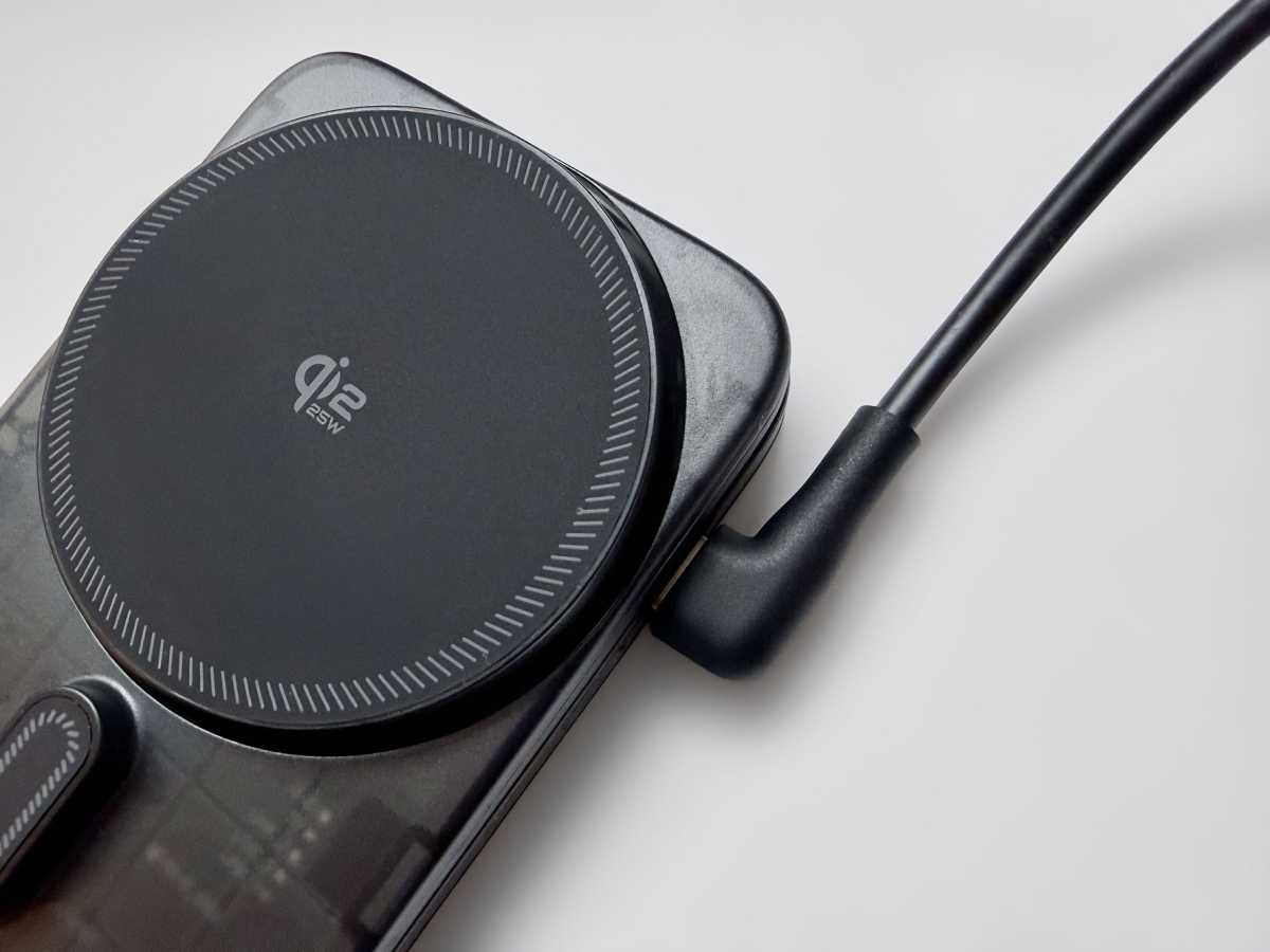 ESR CryoBoost Estación de carga magnética plegable 3 en 1 25W Charge 2