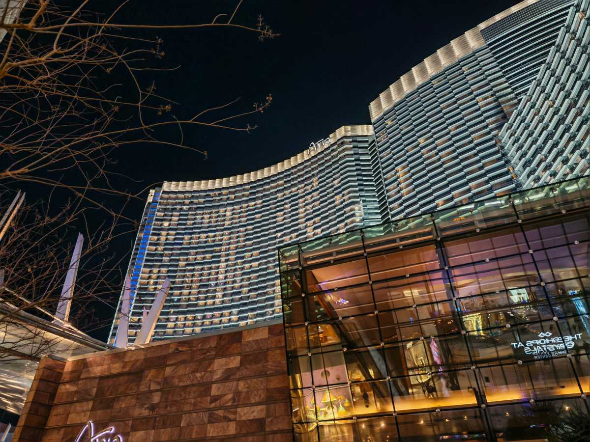 HonorMagic9Pro night