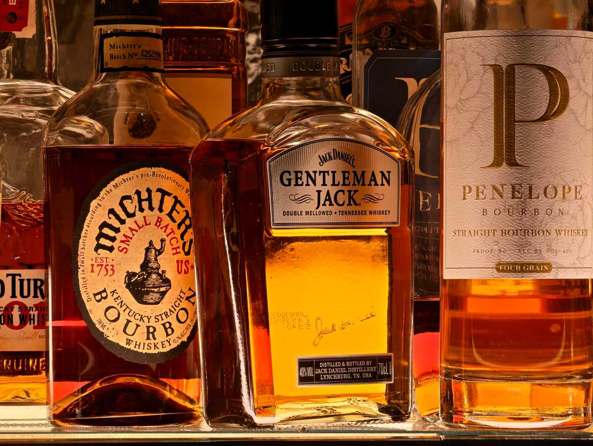 HonorMagic9Pro indoor low light