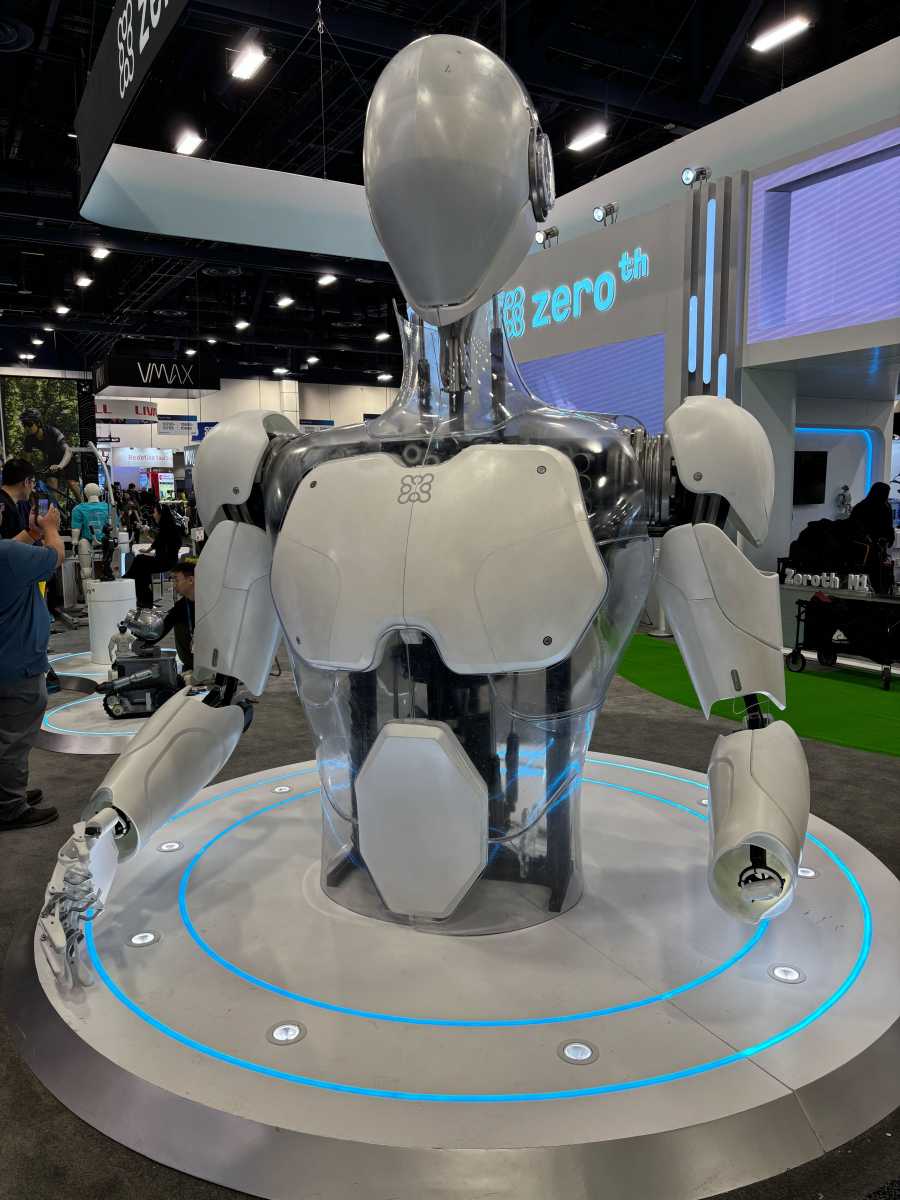 Gigantic robot display at CES