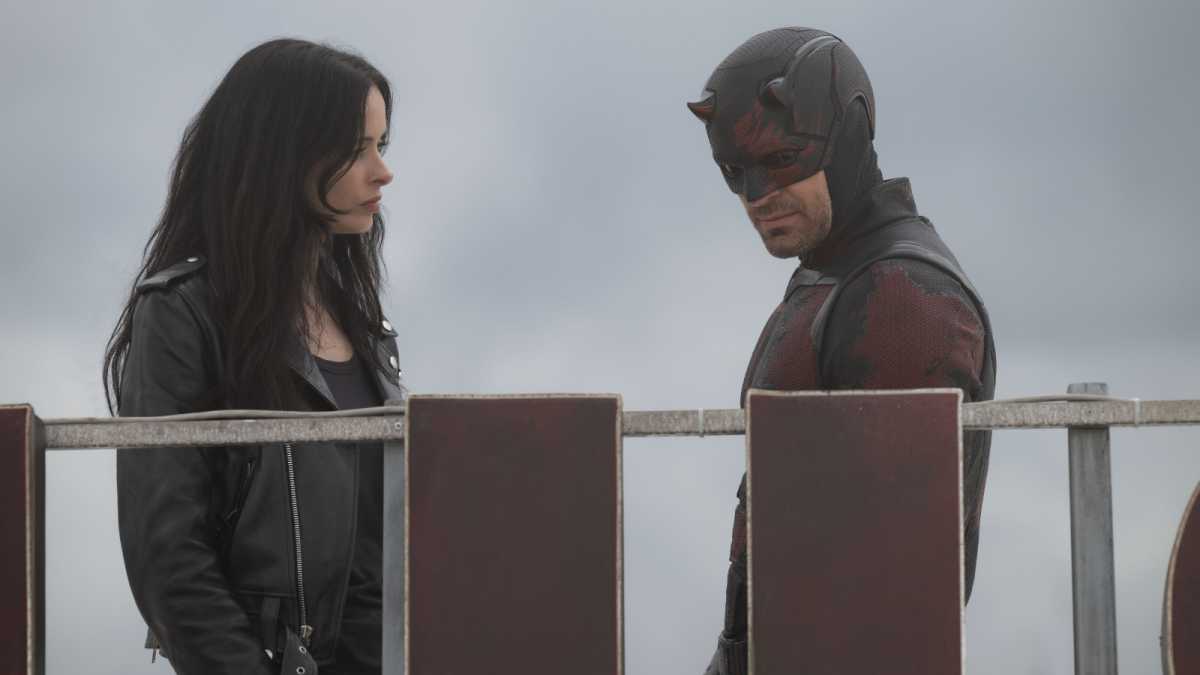 Jessica Jones (Krysten Ritter) and Matt Murdock / Daredevil (Charlie Cox) in Marvel Television's DAREDEVIL: BORN AGAIN