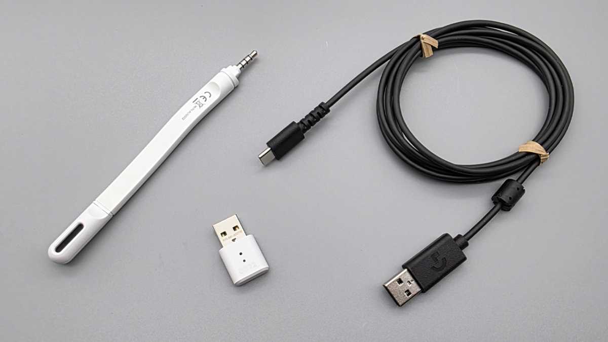 Lieferumfang des Logitech G522 Lightspeed