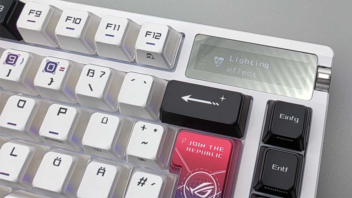 OLED-Display in der Asus ROG Azoth X