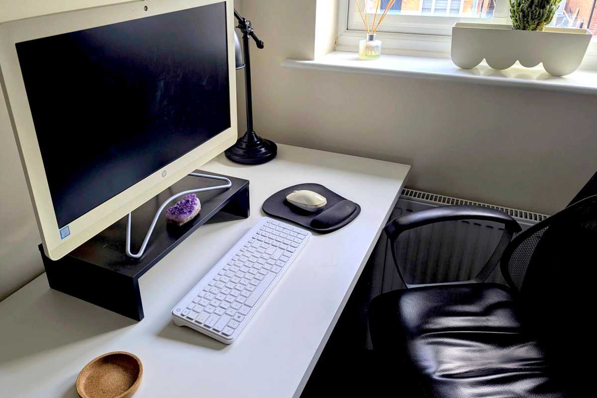 Original desktop PC setup with membrane keyboard
