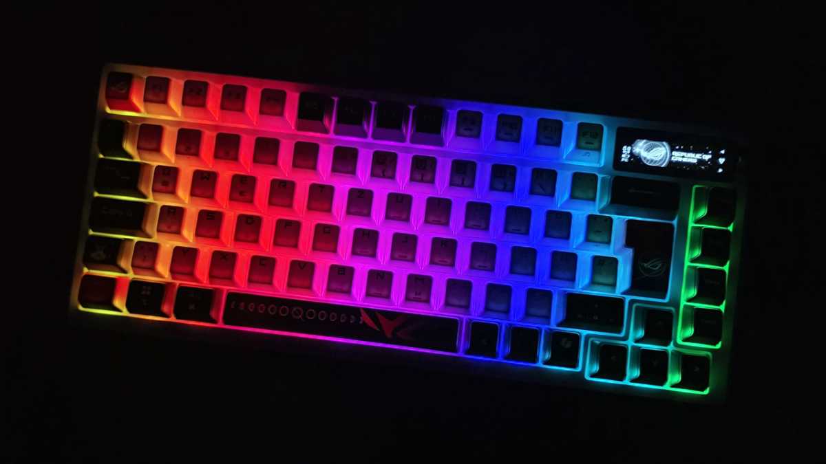RGB-Beleuchtung der Asus ROG Azoth X