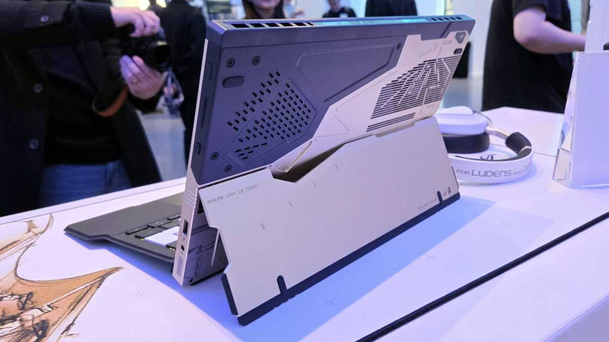 ROG Flow Z13 KJP Edition rear