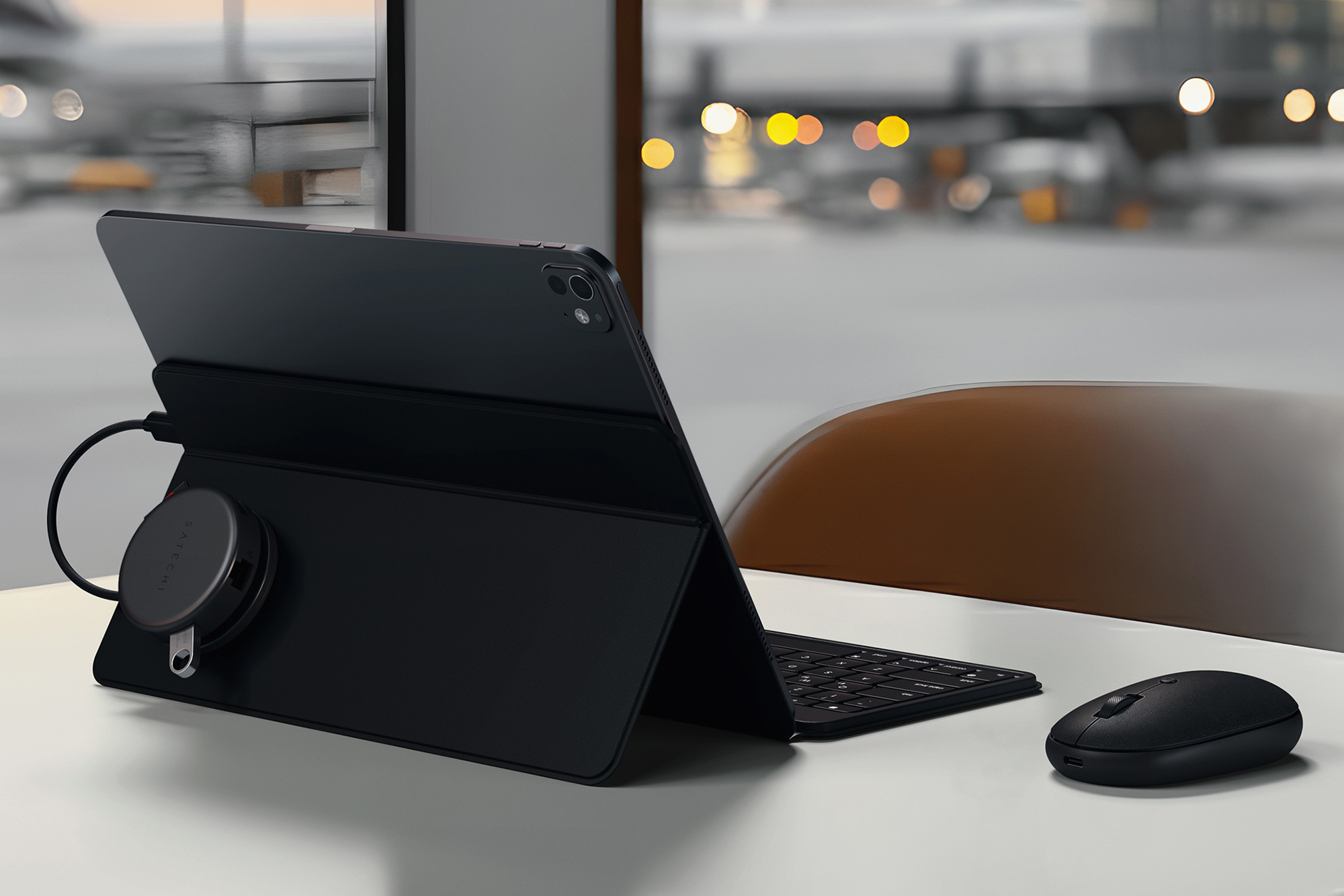 Satechi OntheGo 7-in-1 Multiport Adapter – Best magnetic iPad USB-C hub