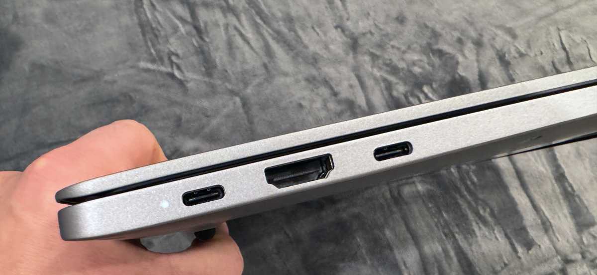 Test Geekom X16 Pro Linke Seite