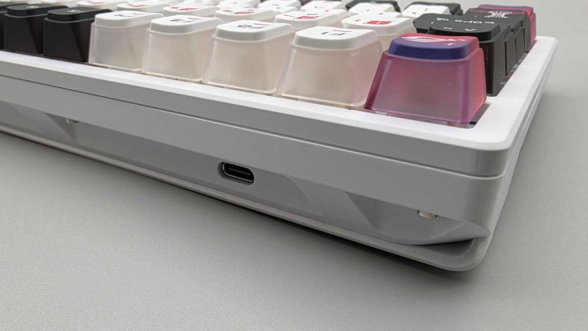 USB-C-Anschluss der Asus ROG Azoth X