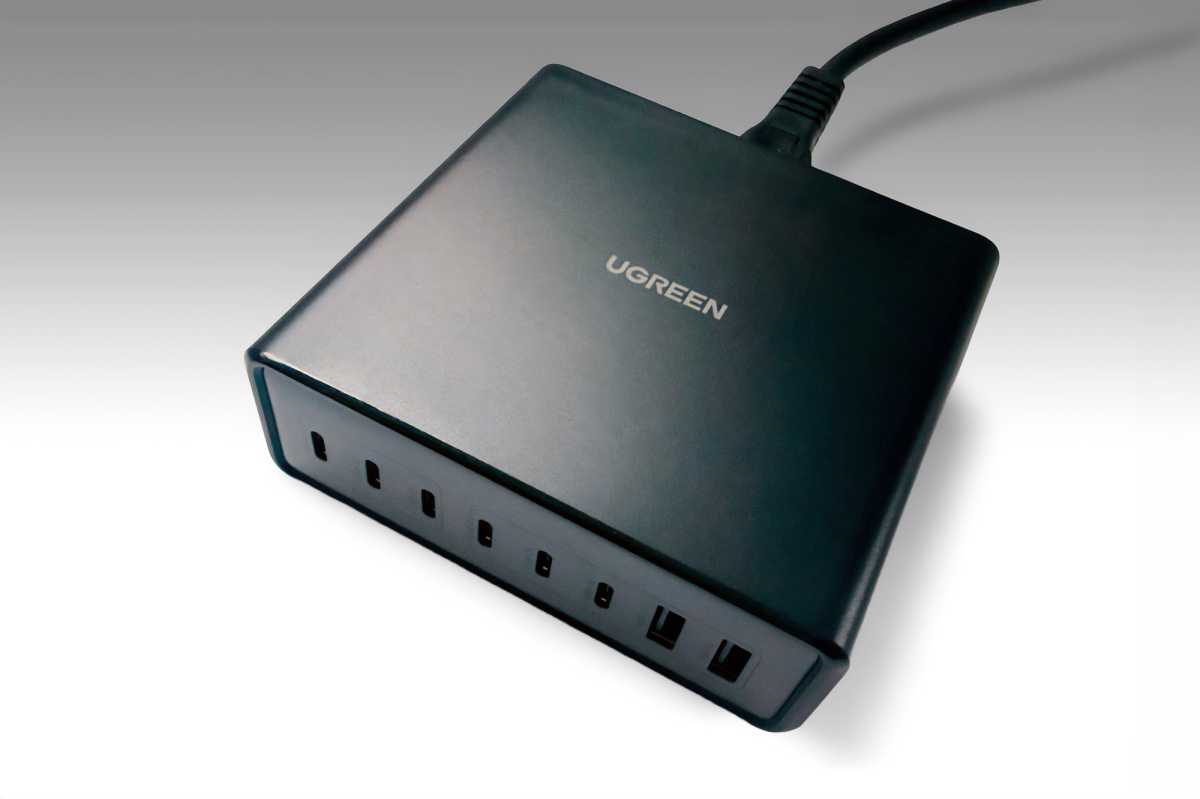 Ugreen Nexode 200W GaN USB C Charging Station flat 2