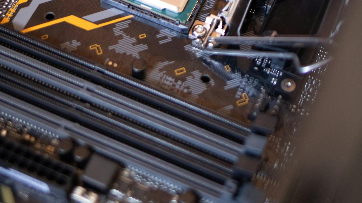 Motherboard RAM slots