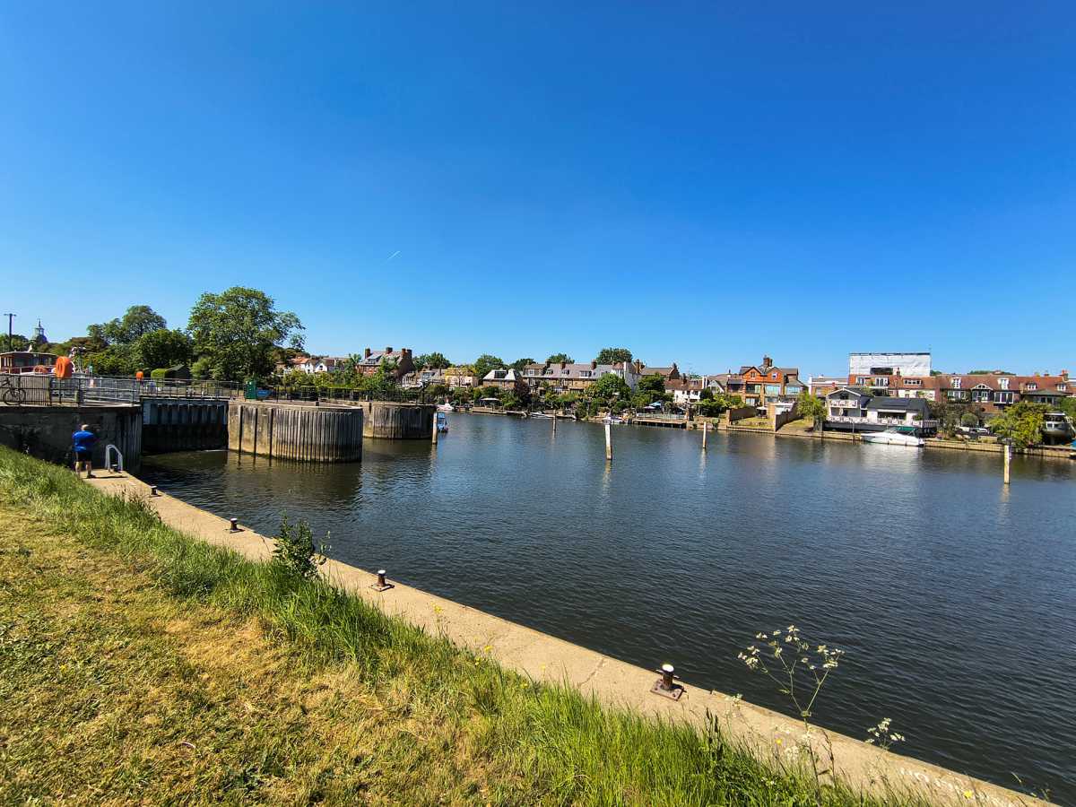 Canal scene on the ultrawide camera