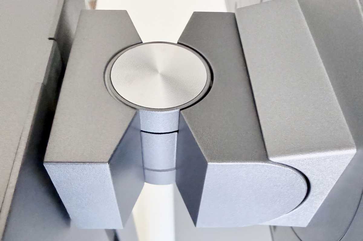 Alogic Edge 5K 40 inch Ultrawide Monitor Stand