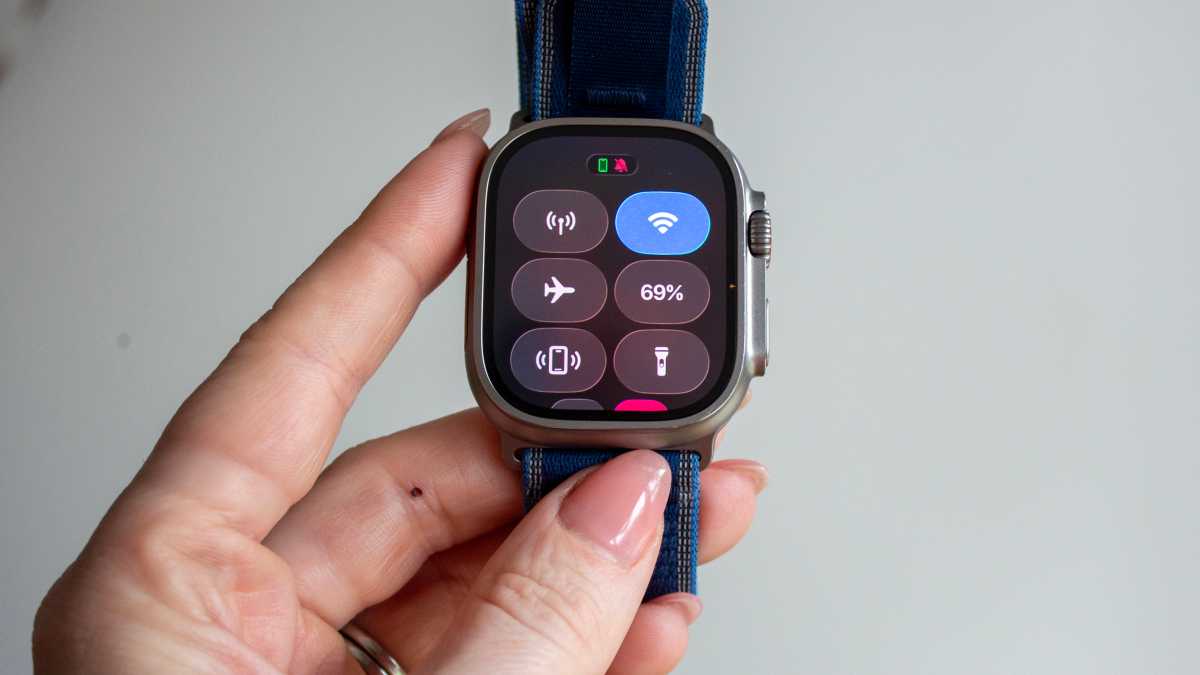 Apple Watch Ultra 3 13