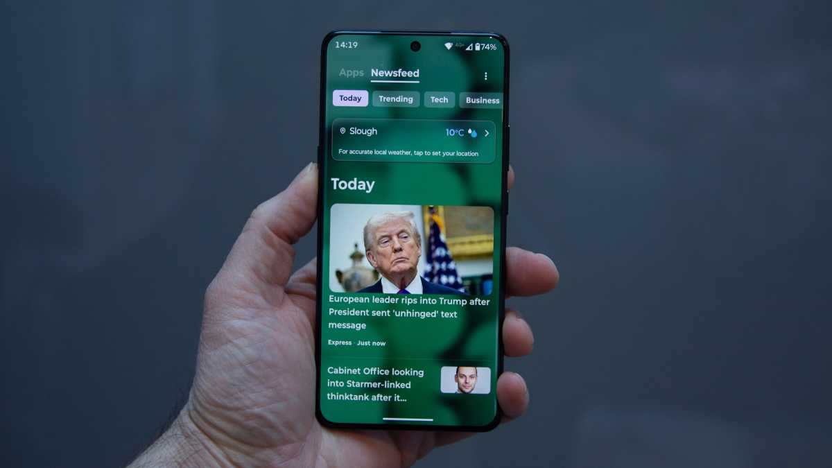 Motorola Signature Newsfeed