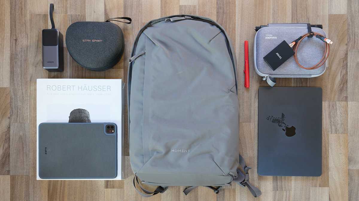 Moment Everything28l 01