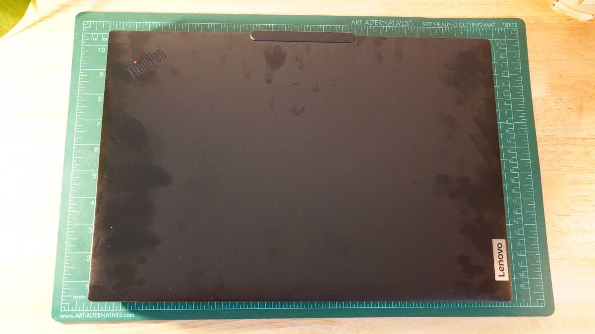 Lenovo ThinkPad P16s Gen 4 design