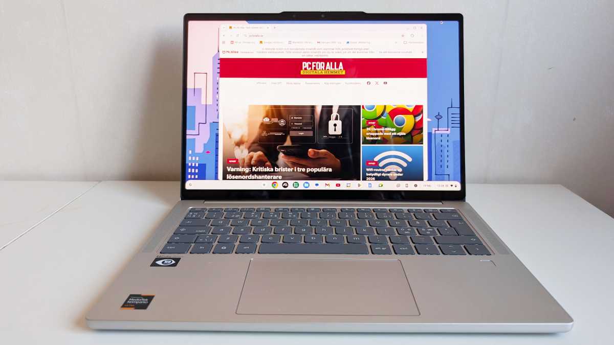 Lenovo Chromebook Plus 14 skärm